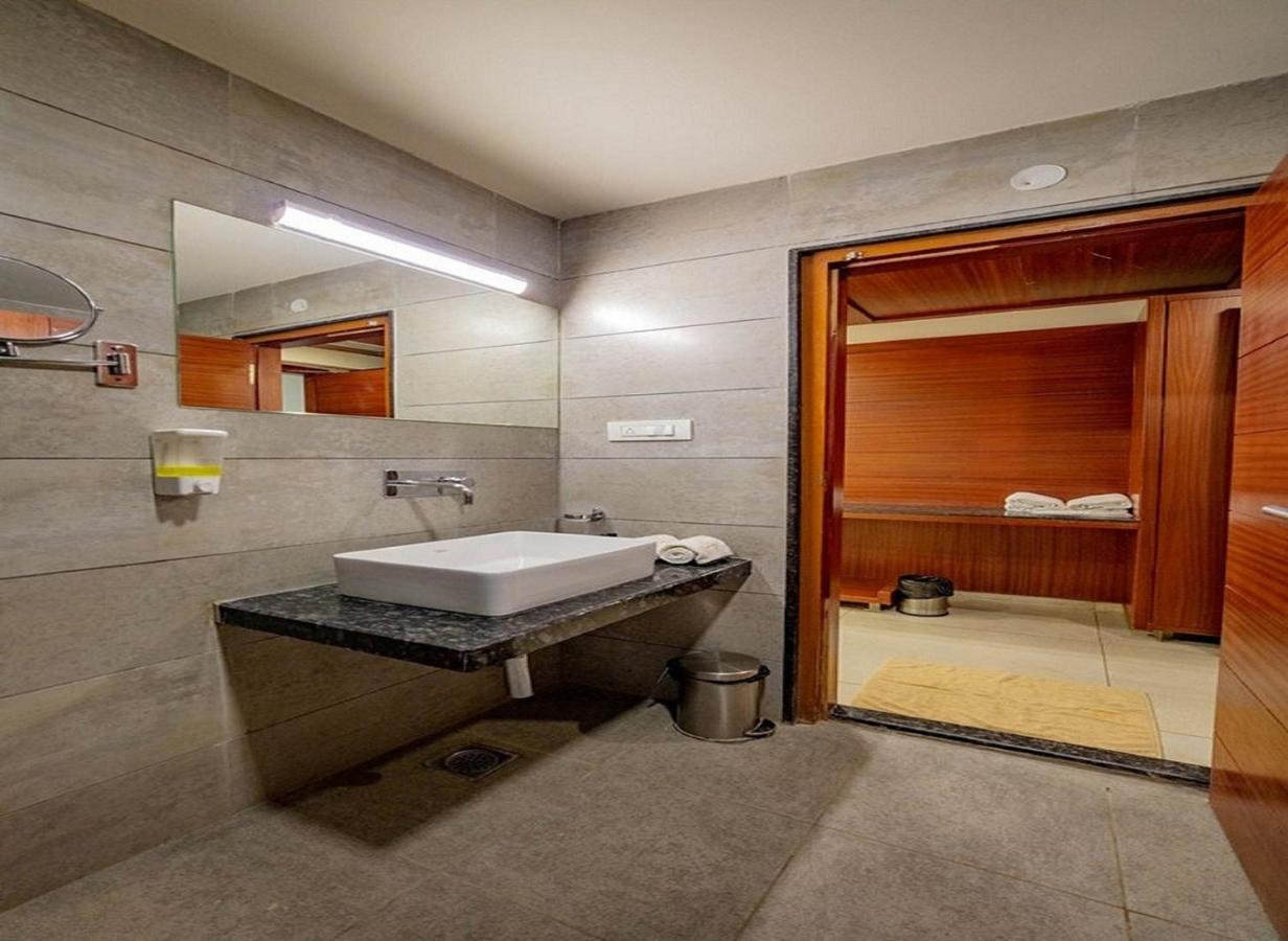 Ashok Inn Давангере Экстерьер фото